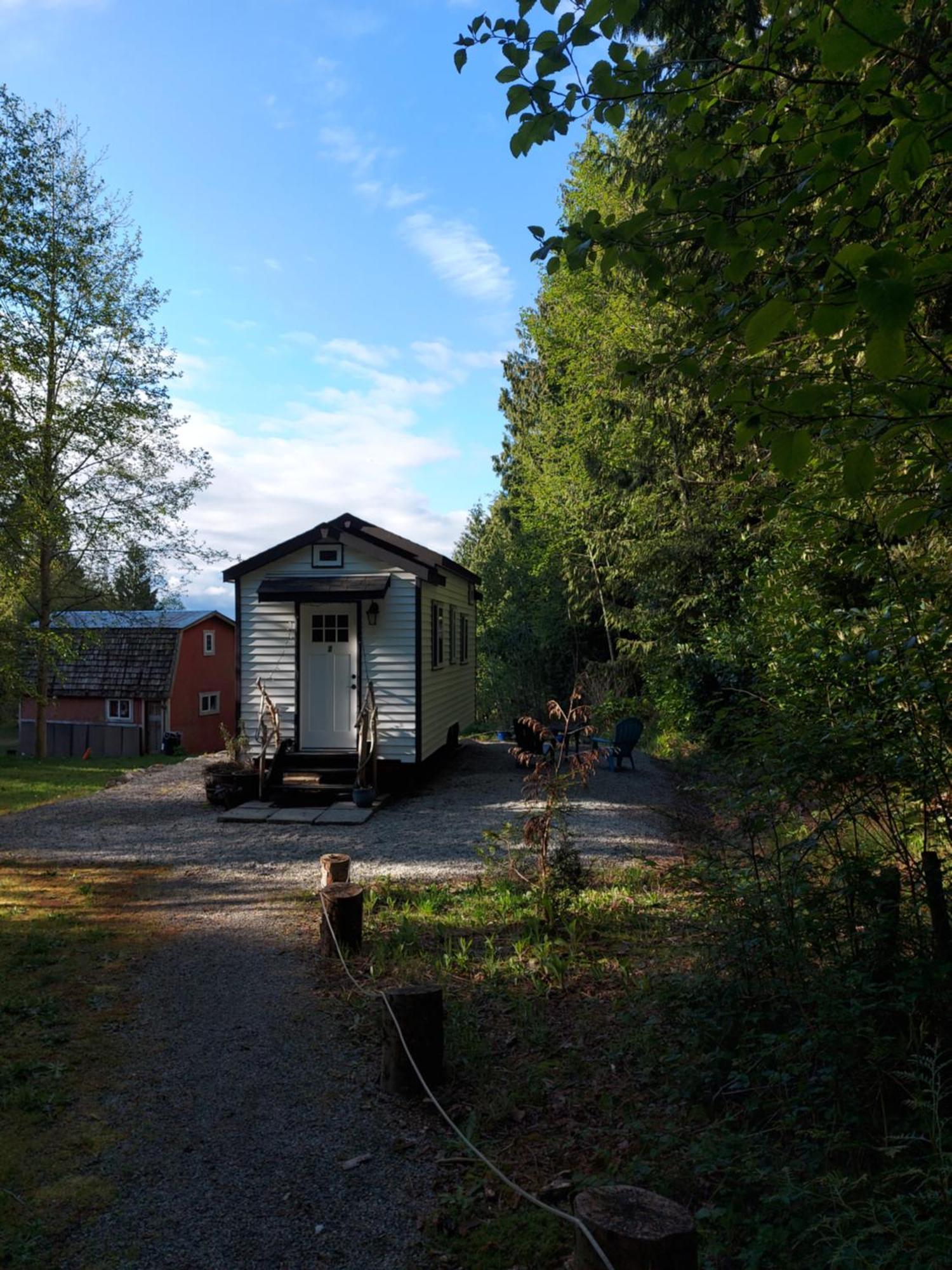 A Tiny Escape Villa Roberts Creek Стая снимка