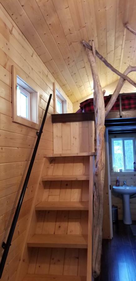 A Tiny Escape Villa Roberts Creek Екстериор снимка