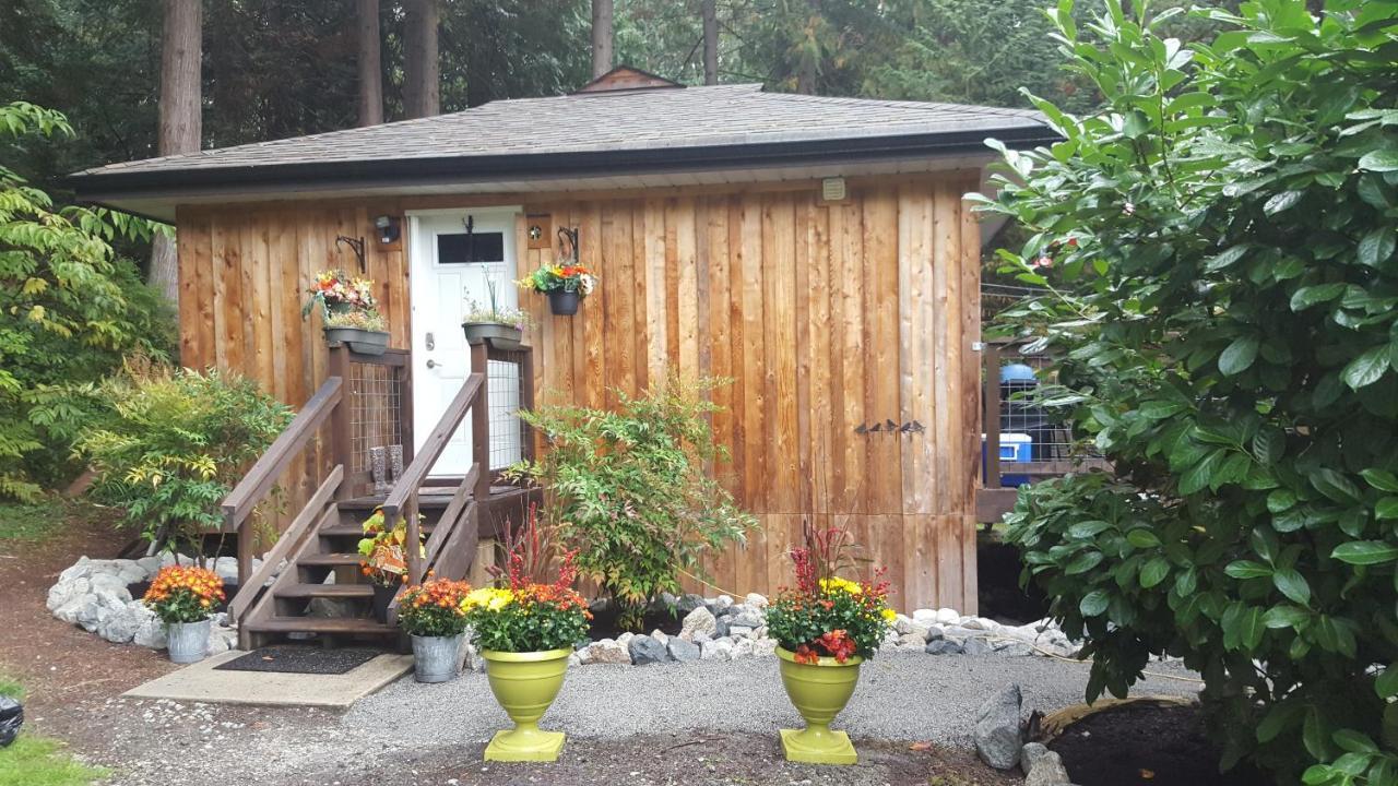 A Tiny Escape Villa Roberts Creek Екстериор снимка